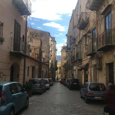 Discesa Delle Capre Confort Apartment Palermo